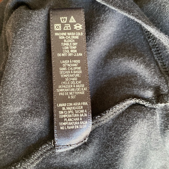 Skims Long Sleeve Comfy Tshirt black size small - Picture 6 of 8